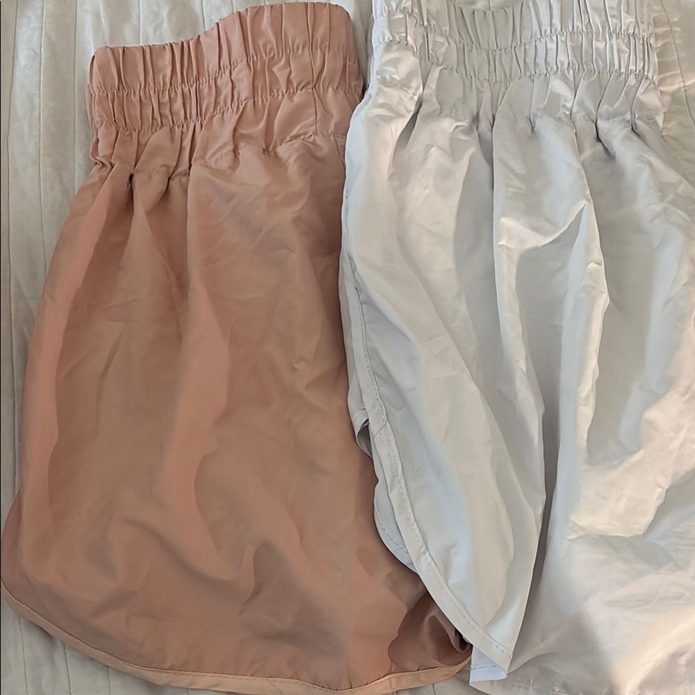 Athletic running shorts Set in Peach and White